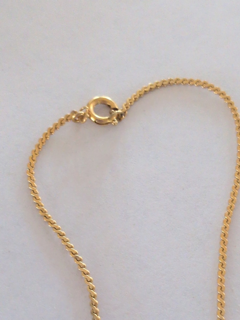Elegant Gold Chain Necklace - Classic Women's Jewelry
